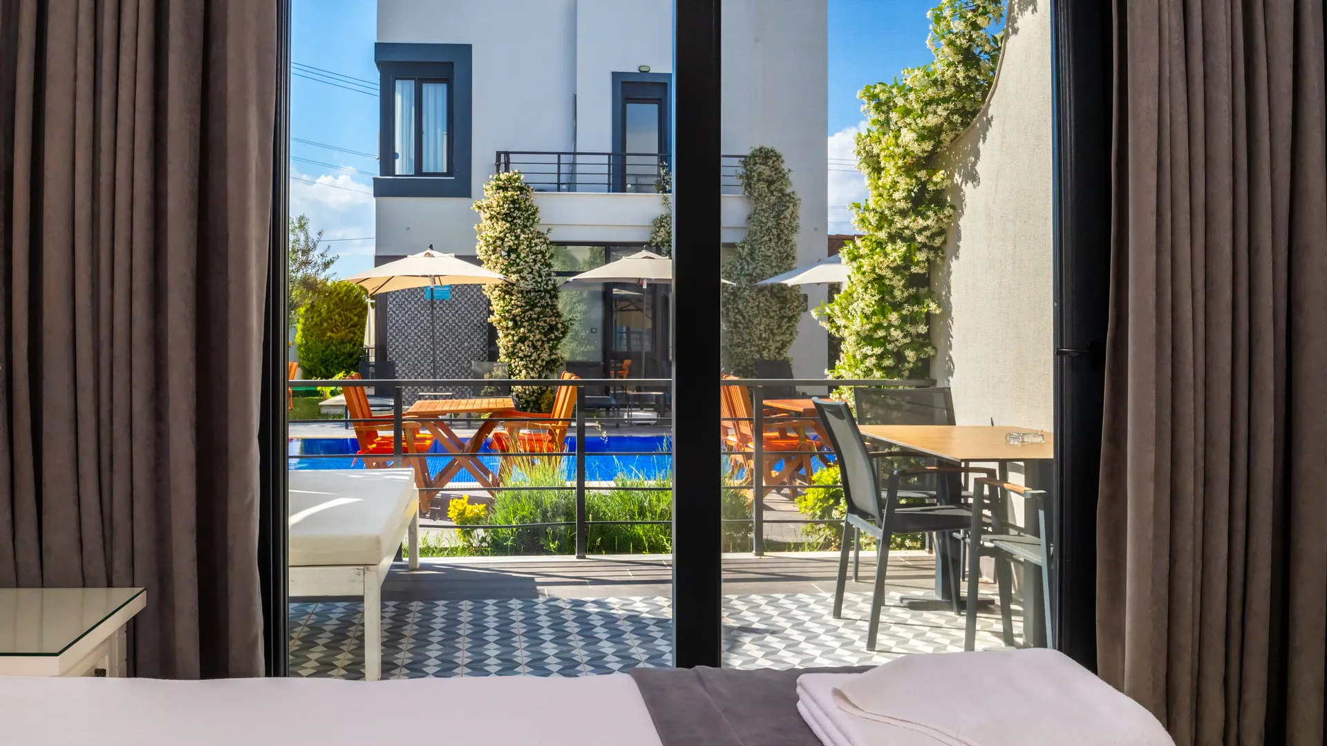 Cunda Garden Galeri 72
