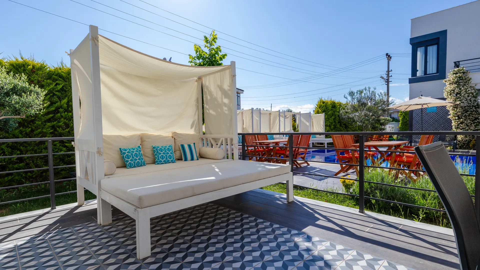 Cunda Garden Galeri 64