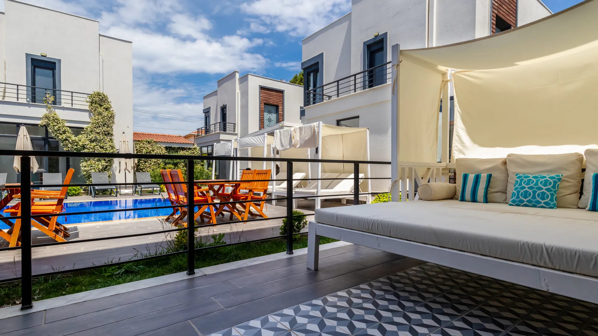 Cunda Garden Galeri 43